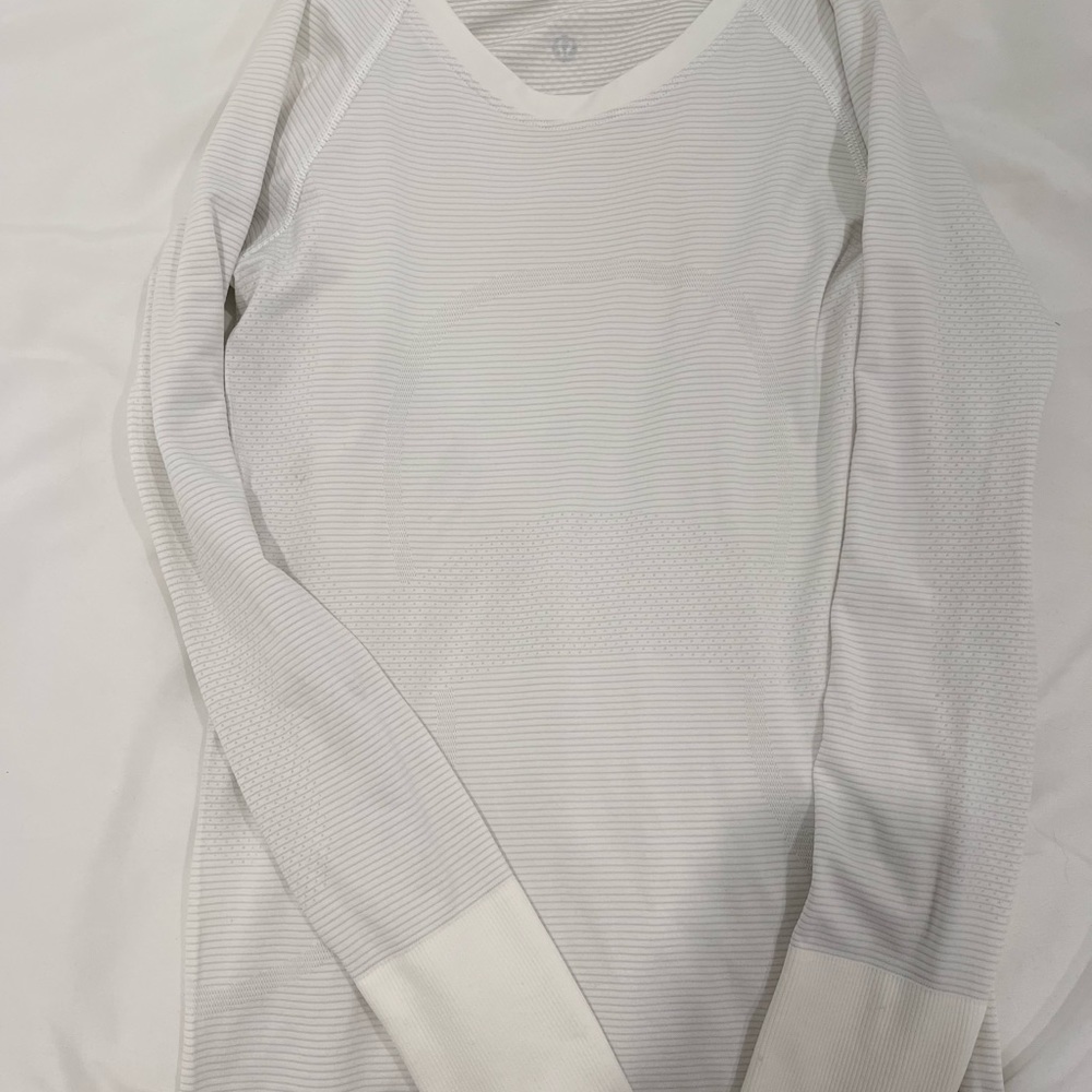 White long sleeve white swiftly tech